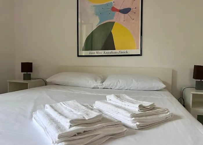 Largo Cassavecchia Apartamento *