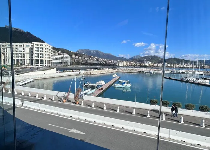 Largo Cassavecchia Apartamento *